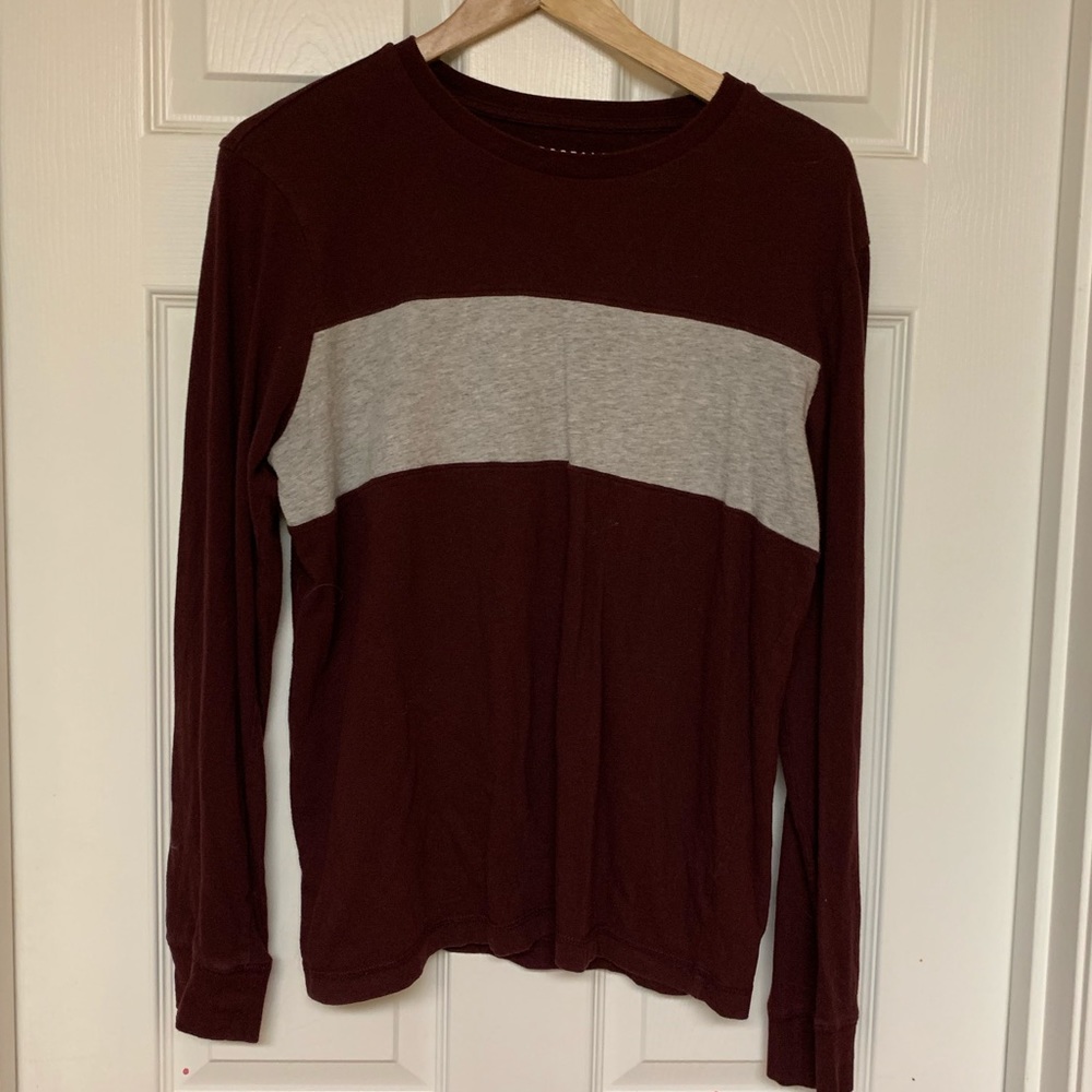 Aeropostale long sleeve tee